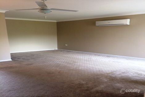 Property photo of 22 Benaud Court St Clair NSW 2759