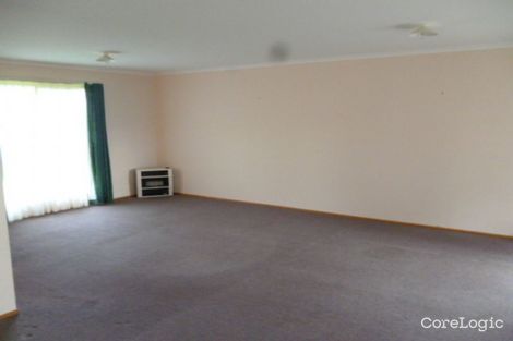 Property photo of 18 Robert Drive Cowes VIC 3922