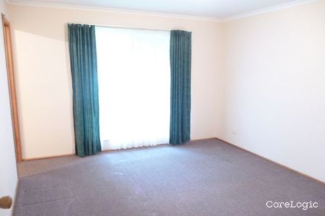 Property photo of 18 Robert Drive Cowes VIC 3922