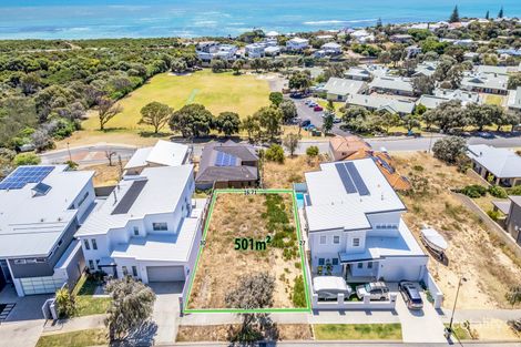 33 Endeavour Cir, Wannanup, WA 6210