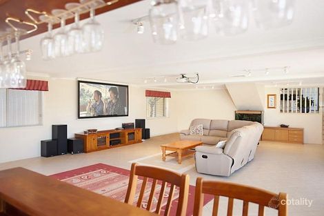 Property photo of 10 Piper Drive Hamlyn Terrace NSW 2259