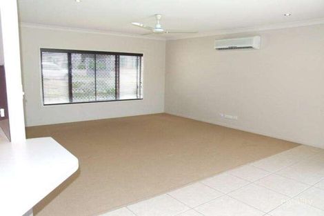 Property photo of 14 Lucy Close Kanimbla QLD 4870