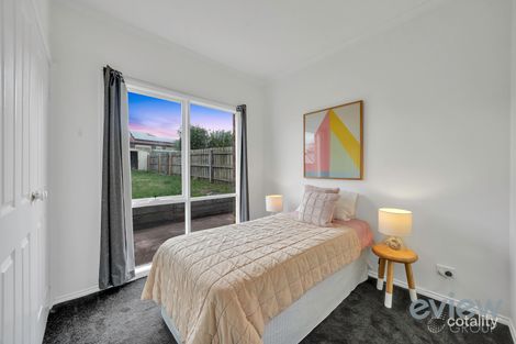 Property photo of 1 Waterside Close Hoppers Crossing VIC 3029