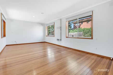 Property photo of 28 Fahey Crescent Yallambie VIC 3085