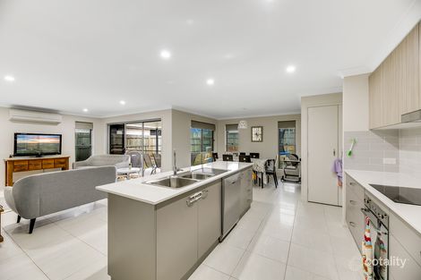 Property photo of 10 Sorrento Drive Kearneys Spring QLD 4350