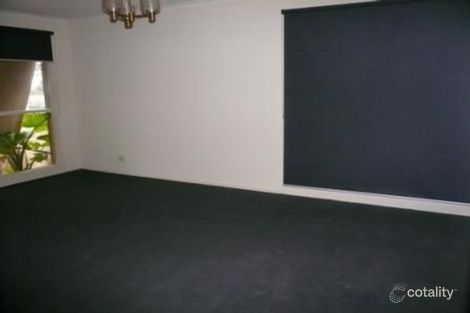 Property photo of 2 Bretton Court St Albans VIC 3021