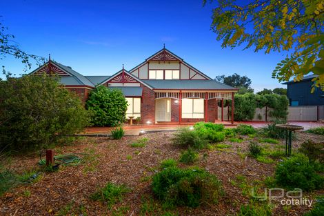 31 Maplewood Cl, Brookfield, VIC 3338