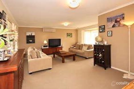 Property photo of 9 Stonehaven Place Highland Park QLD 4211