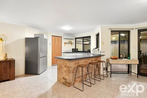 Property photo of 80 Pimento Circle Port Kennedy WA 6172