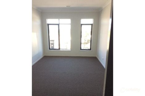 Property photo of 6 Natural Drive Craigieburn VIC 3064