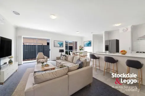Property photo of 7 Dapper Way Craigieburn VIC 3064