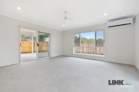 Property photo of 39 Oak Street Pimpama QLD 4209