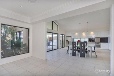 Property photo of 5 McQueen Court Flinders View QLD 4305