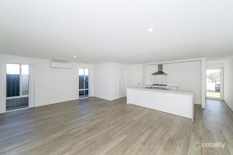 52 Cloudberry Cres, Upper Swan, WA 6069