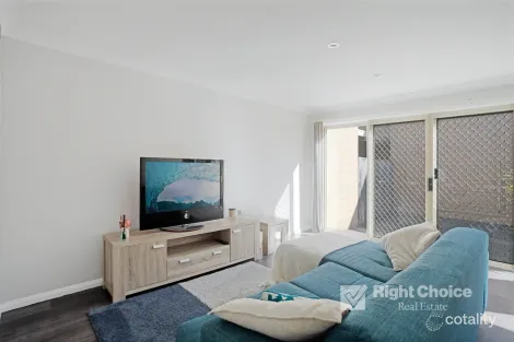 Property photo of 12 Mountainview Mews Albion Park NSW 2527