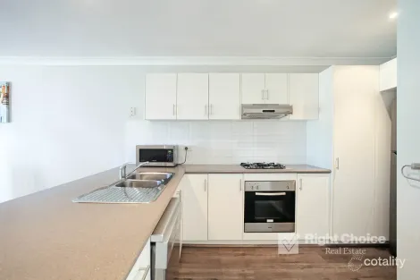 Property photo of 12 Mountainview Mews Albion Park NSW 2527