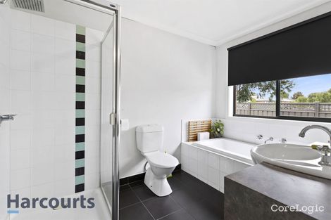 Property photo of 9 Cragside Place Deer Park VIC 3023