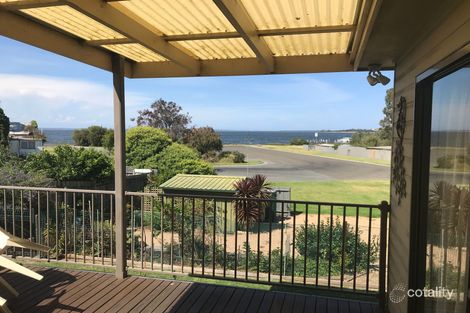 Property photo of 11 Bay Road Eagle Point VIC 3878