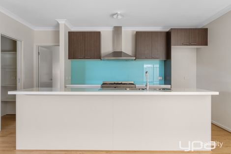 Property photo of 15 Fairbank Way Maddingley VIC 3340