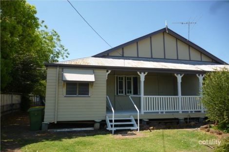 11 Henry St, Dalby, QLD 4405