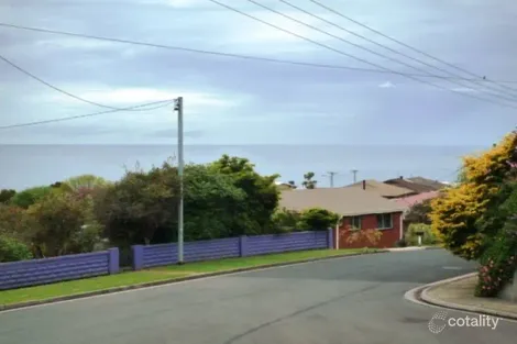 Property photo of 13 Long Street Penguin TAS 7316