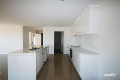 Property photo of 12 Flack Crescent Boorooma NSW 2650