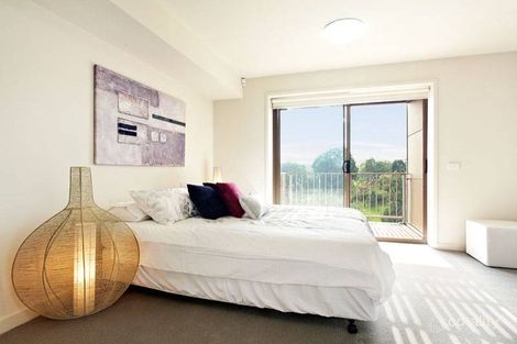 Property photo of 63/80 Trenerry Crescent Abbotsford VIC 3067