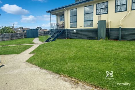 17 Archer Ct, Lakes Entrance, VIC 3909