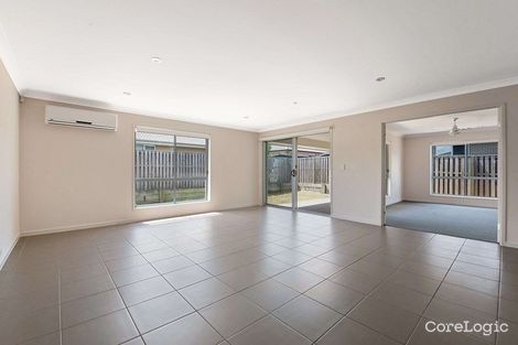 Property photo of 16 Ravensbourne Circuit Waterford QLD 4133