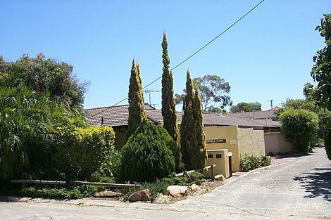 4/4 Tennivale Pl, North Perth, WA 6006