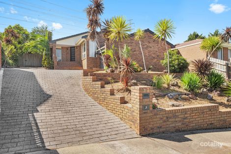 13 SKIPTON PL, ENDEAVOUR HILLS, VIC 3802