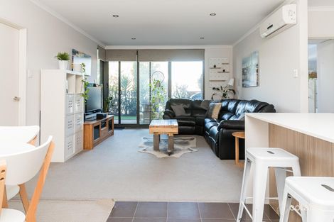 Property photo of 2/2 Tenth Avenue Maylands WA 6051