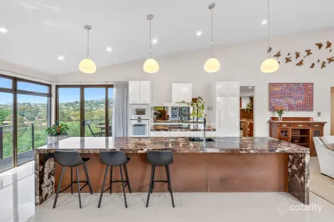 Property photo of 5 Manor Crescent Highton VIC 3216