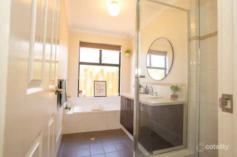 Property photo of 3A Rosinski Circle Tapping WA 6065