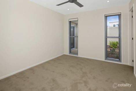 Property photo of 2293 Vardon Lane Hope Island QLD 4212