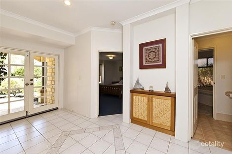 Property photo of 40 Warren Place Dudley Park WA 6210