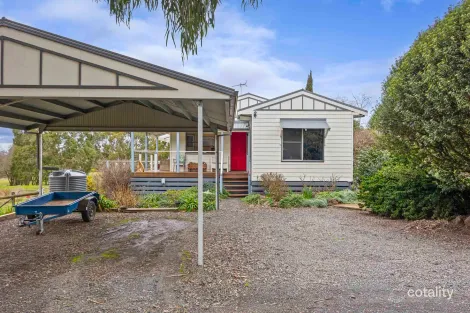 Property photo of 7 Hall Street Ballan VIC 3342