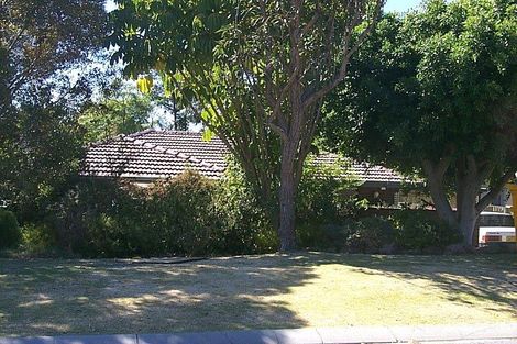 6 Barunga Way, Craigie, WA 6025