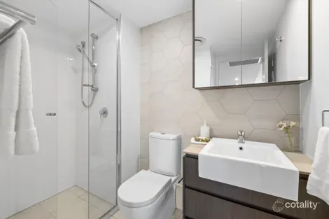 Property photo of 308/125 Station Road Indooroopilly QLD 4068