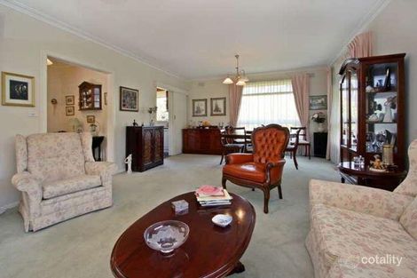 Property photo of 4 Grantley Drive Glen Waverley VIC 3150