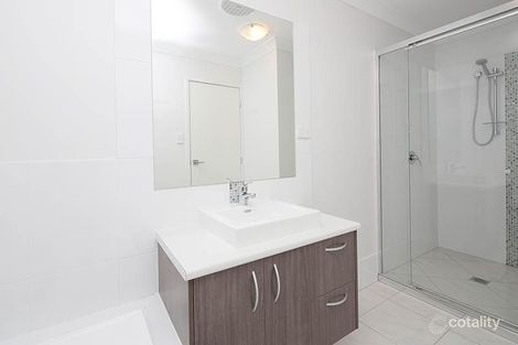 Property photo of 1/17 John Storey Court Park Ridge QLD 4125