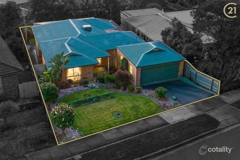 Property photo of 12 Mahon Avenue Beaconsfield VIC 3807