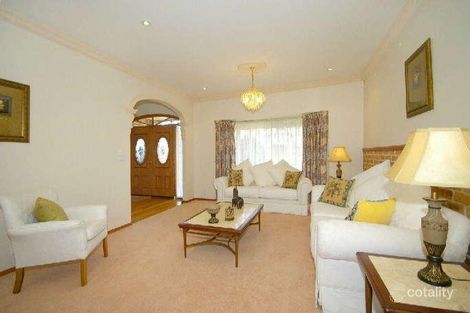 Property photo of 1 Tally Ho Court Burwood East VIC 3151