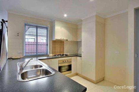 Property photo of 43 Melzak Way Berwick VIC 3806