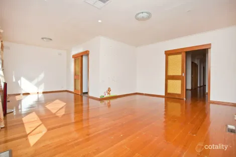 Property photo of 7 Harcourt Avenue St Albans VIC 3021