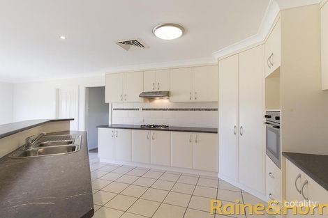 Property photo of 4 Hastings Court Dubbo NSW 2830
