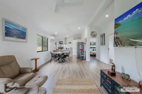 Property photo of 1546 Gin Gin Road Sharon QLD 4670