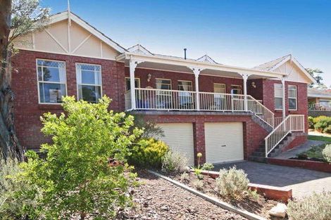 4 Glenwood Dr, Bellevue Heights, SA 5050