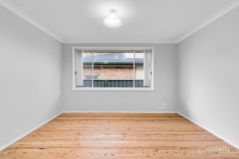 Property photo of 8 Daphne Place Macquarie Fields NSW 2564