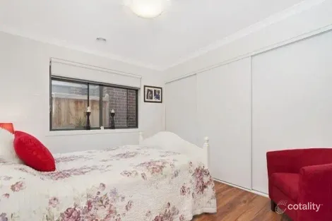 Property photo of 44 Brocker Street Clyde North VIC 3978